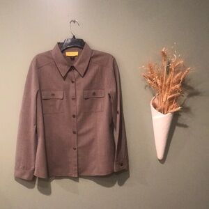 St. John Women’s Brown Long Sleeve 2 Pocket Shirt 95 % Wool 5 % Spandex 12 NWOT
